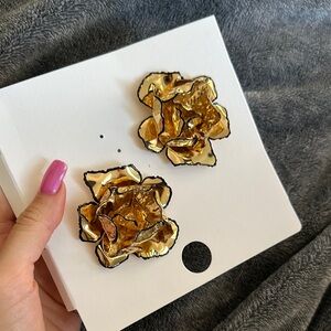Gold Floral Earrings